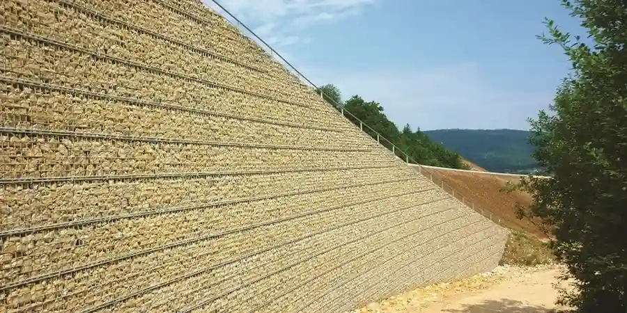 Illustrative image of MSE (Mechanically Stabilized Earth) wall design in Anchorage